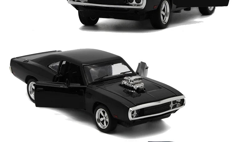 1:32 alloy off-road vehicle model, simulated interior details, cool lighting and sound effects, exquisite desktop ornaments